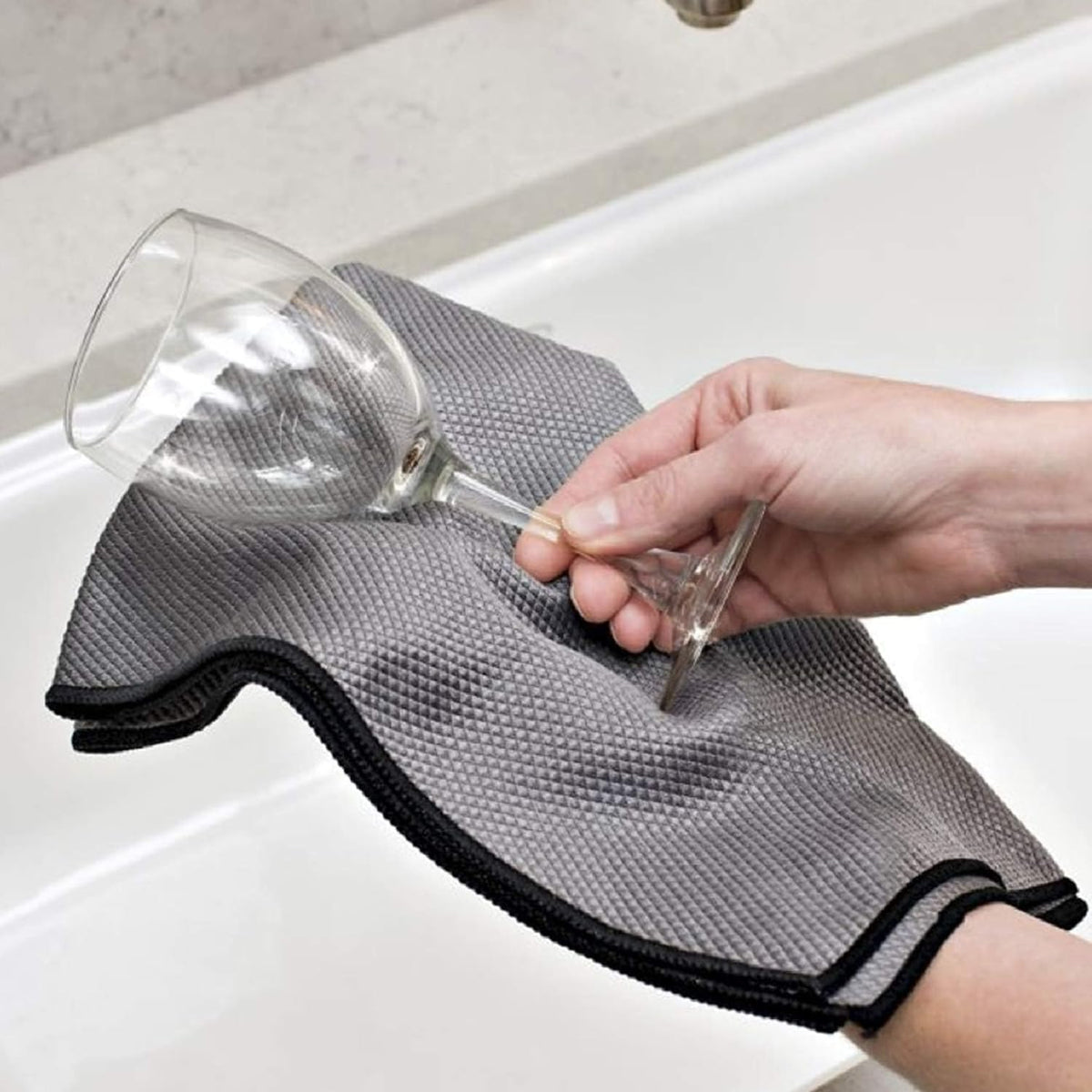Idea Home Glass Microfiber Cleaning Cloth with Absorbent and Lint Free Material - Large Wine Glass Polishing Cloth - Glassware Cleaning Products - 16x24in Streak Free Microfiber Cloth