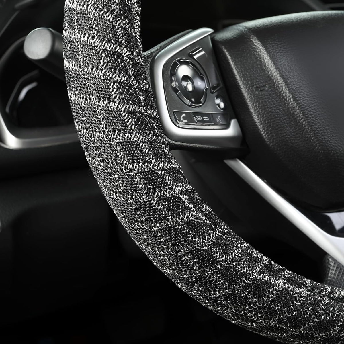 Auto Newer Breathable Steering Wheel Cover Suitable For Four Seasons，Anti-Slip Design，Odorless，Easy Carry Unviersal Fit for Truck SUV Sedans Vans,Interior Accessories Standard Size[14" 1/2-15"]（Black）