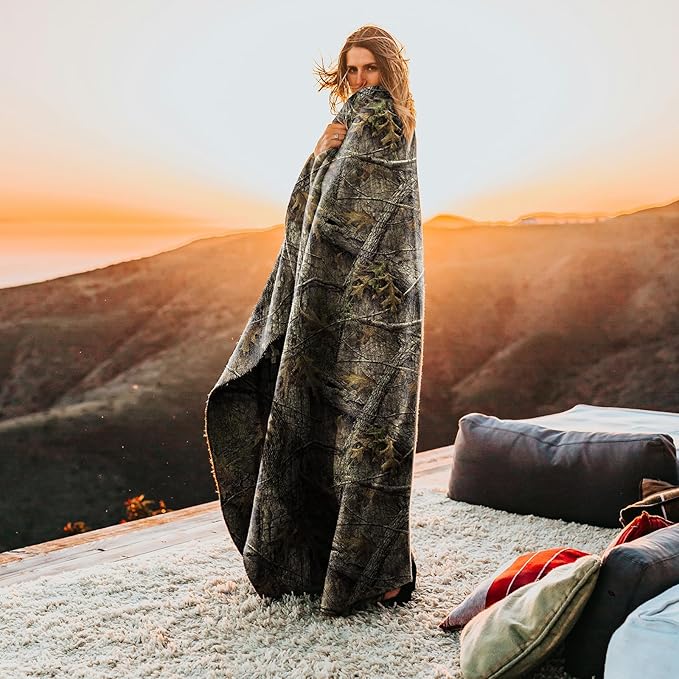 Camo Throw Blanket for Couch Sofa Soft Cozy Blankets Fleece Warm Lightweight Bedding Blanket for Living Room Travel