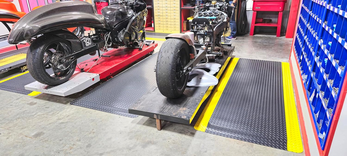 Rhino Mats, American Classic Diamond Anti-Fatigue Mats, Industrial Ergonomic Comfort Standing Mat for Work, Home, Garage, Office, Kitchen or Anywhere (Black/Yellow 9/16" Thick, 3 FT. x 7 FT.)